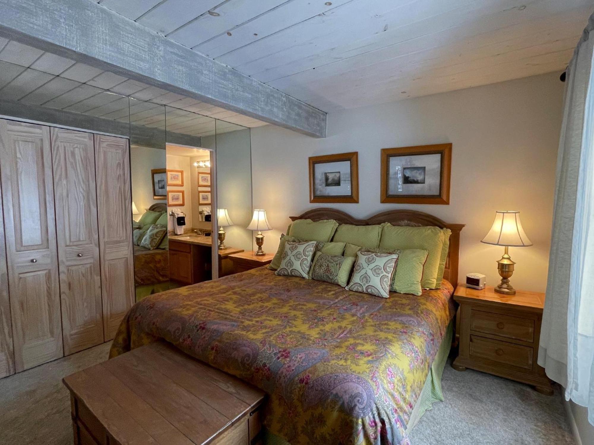 Lift One - Top-Floor One-Bedroom With A View Aspen Zimmer foto