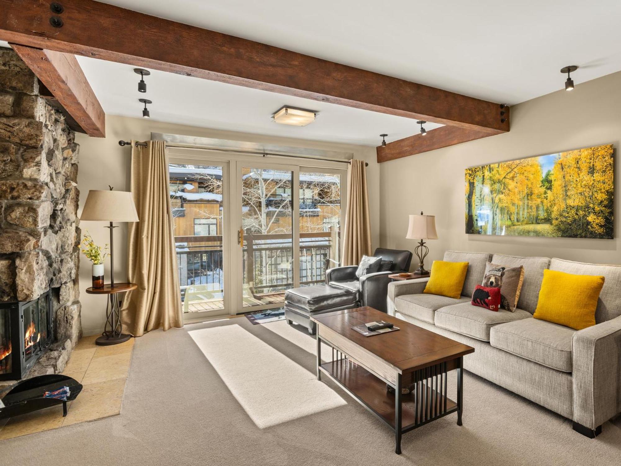 Lift One - Stylish Three-Bedroom With Back Door Patio Aspen Exterior foto
